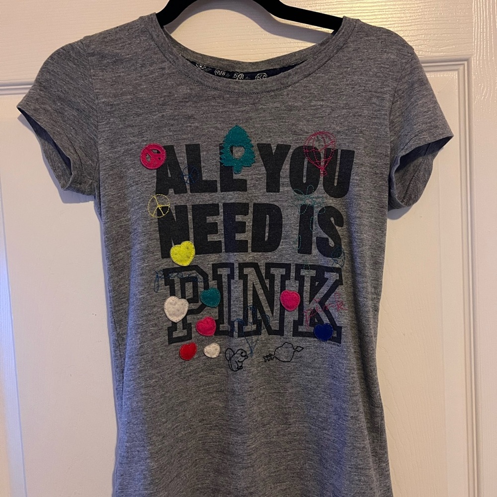 PINK Victoria's Secret Gray Tee with Colorful Graphic